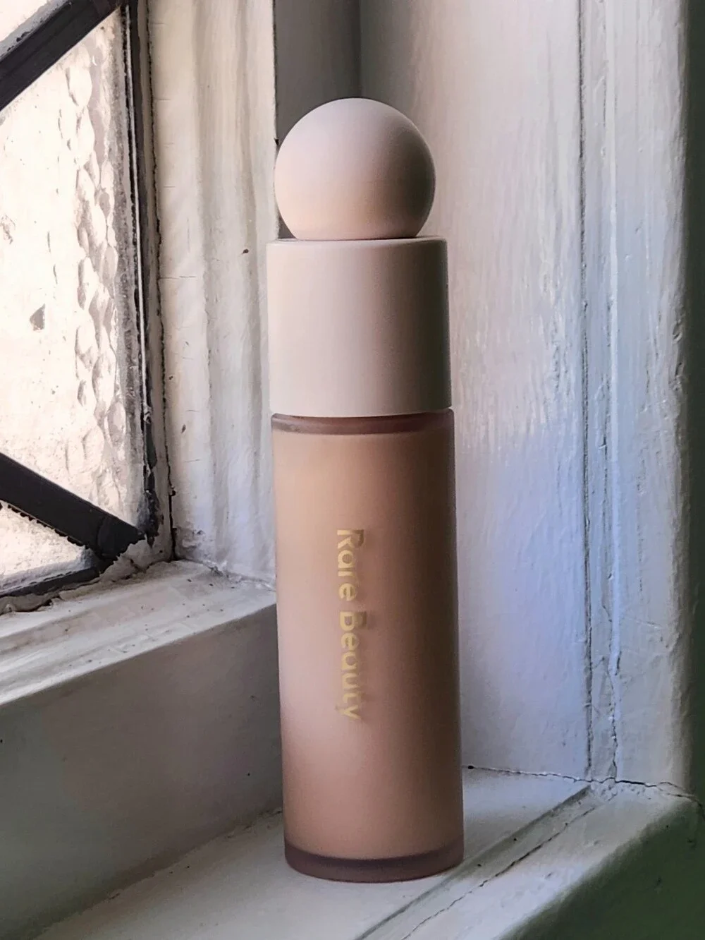 NIB RARE BEAUTY LIQUID TOUCH WEIGHTLESS FOUNDATION IN 120 C